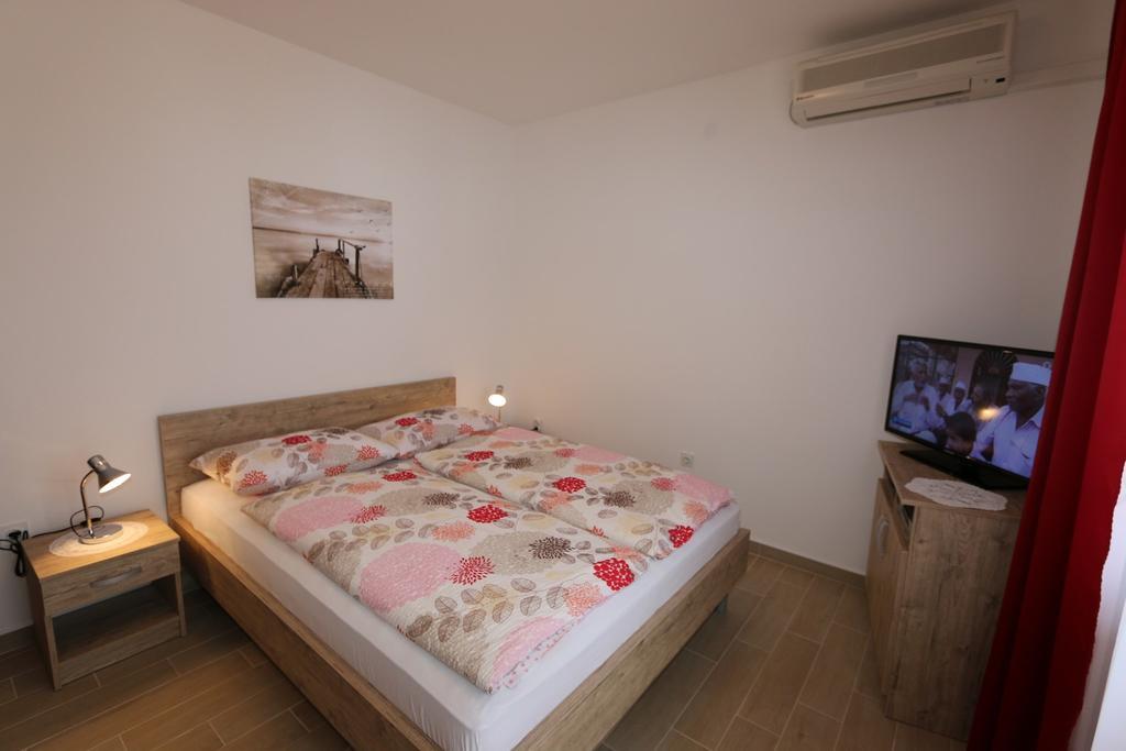 Apartment In Silo/Insel Krk 13439 מראה חיצוני תמונה